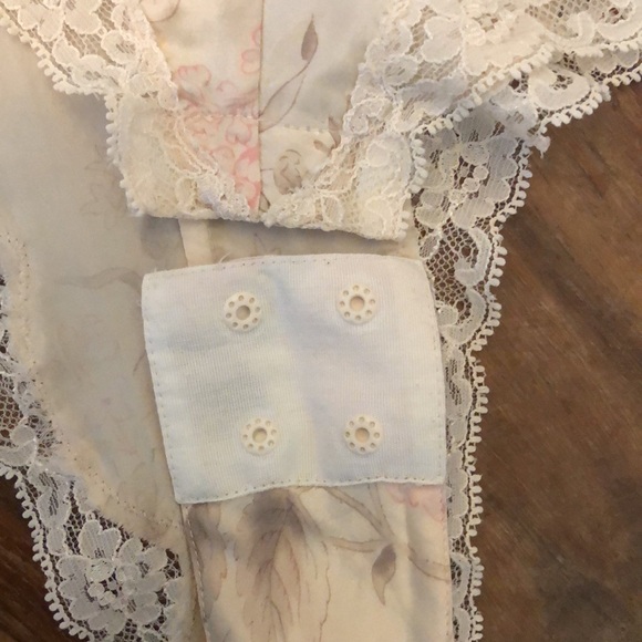 90’s Vintage Victoria’s Secret Silk teddy - Picture 9 of 13